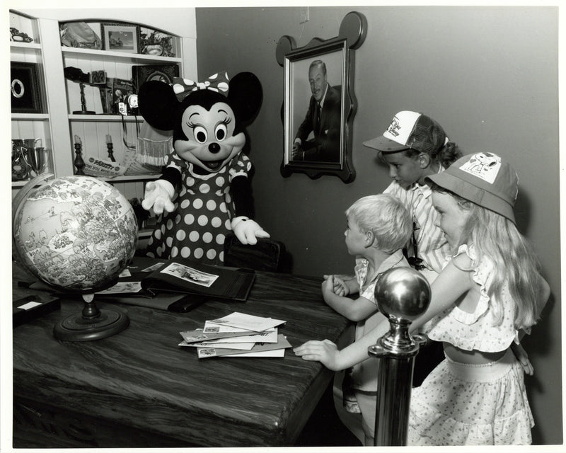 Disney Publicity Photo (1980s): Minnie and Guests