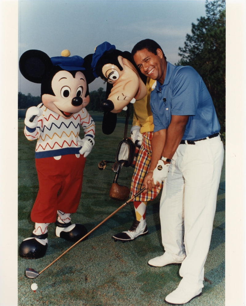 Disney Publicity Photo (1989): Mickey, Goofy, Bryant Gumbel