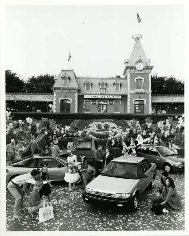 Disney Publicity Photo (1990): GEOs at Disneyland