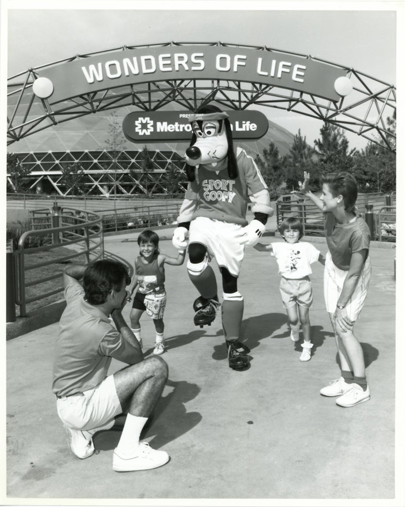 Disney Publicity Photo (1989): Goofy About Health