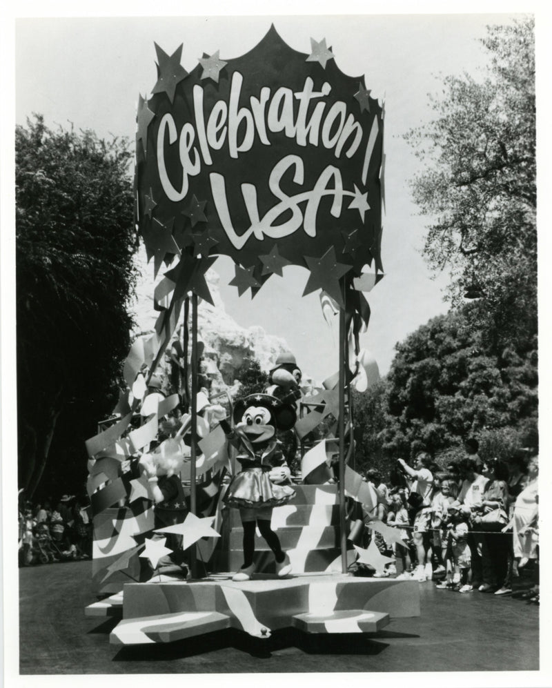 Disney Publicity Photo (1991): Minnie at Celebration USA